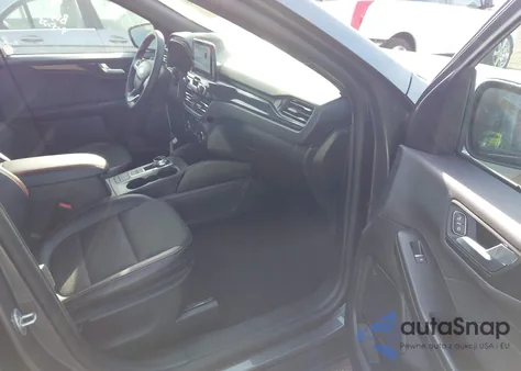 2025 Ford Escape St-Line из США, поврежденный, VIN 1FMCU9MNXSUB18303